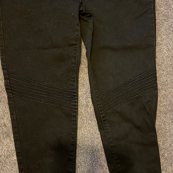 Denizen from Levi's high rise jegging jeans - Picture 2 of 6